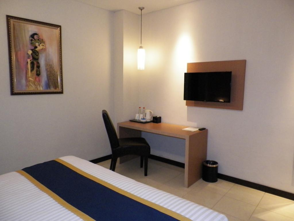 D'Best Hotel Pasar Baru Bandung Exteriér fotografie