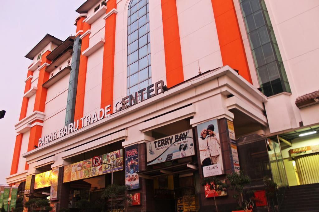 D'Best Hotel Pasar Baru Bandung Exteriér fotografie
